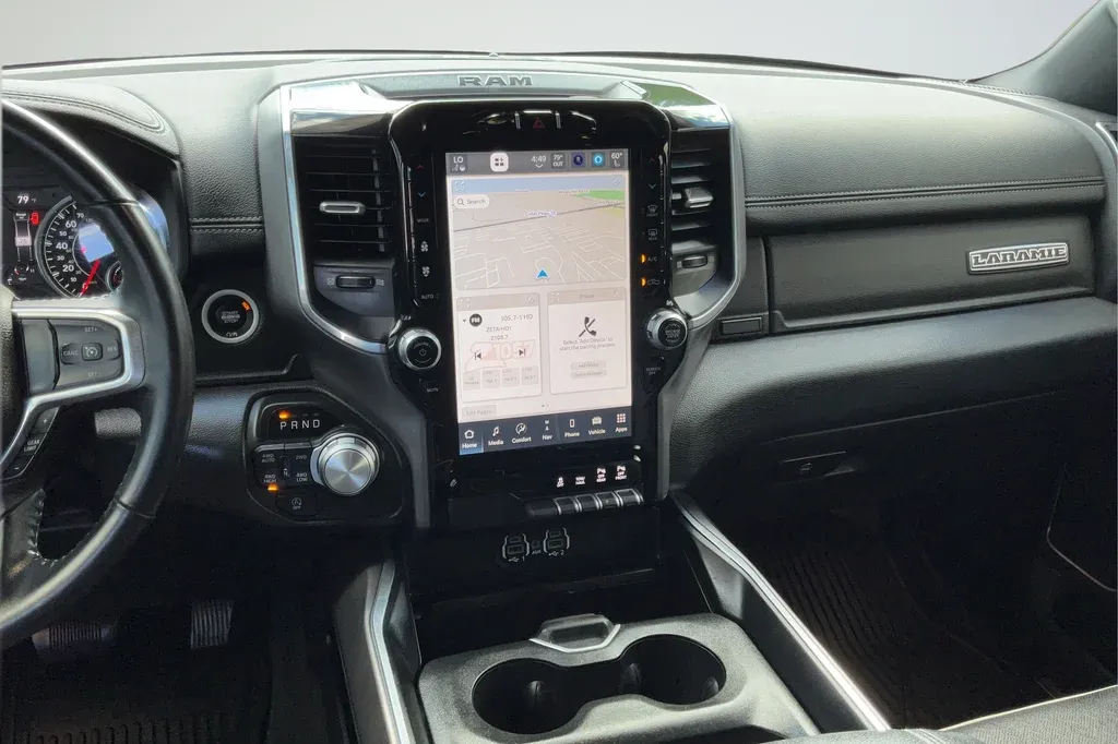 2022 Ram 1500 Laramie thumbnail 16