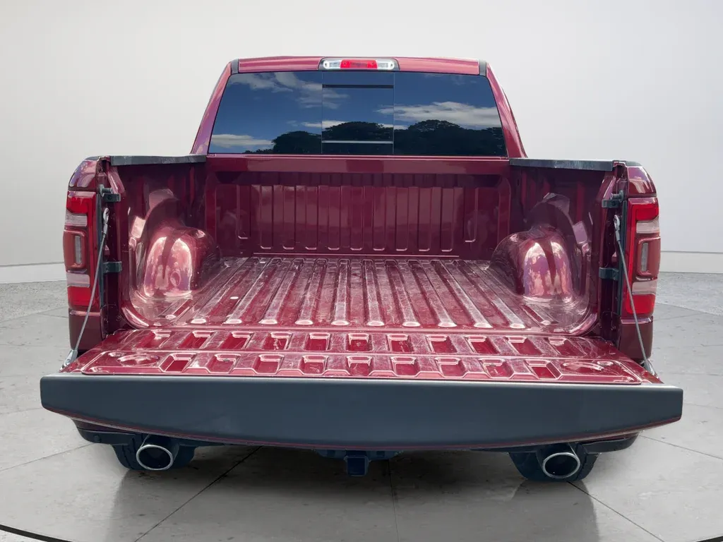 2022 Ram 1500 Laramie thumbnail 19