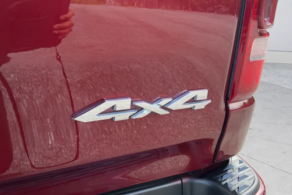 2022 Ram 1500 Laramie thumbnail 29