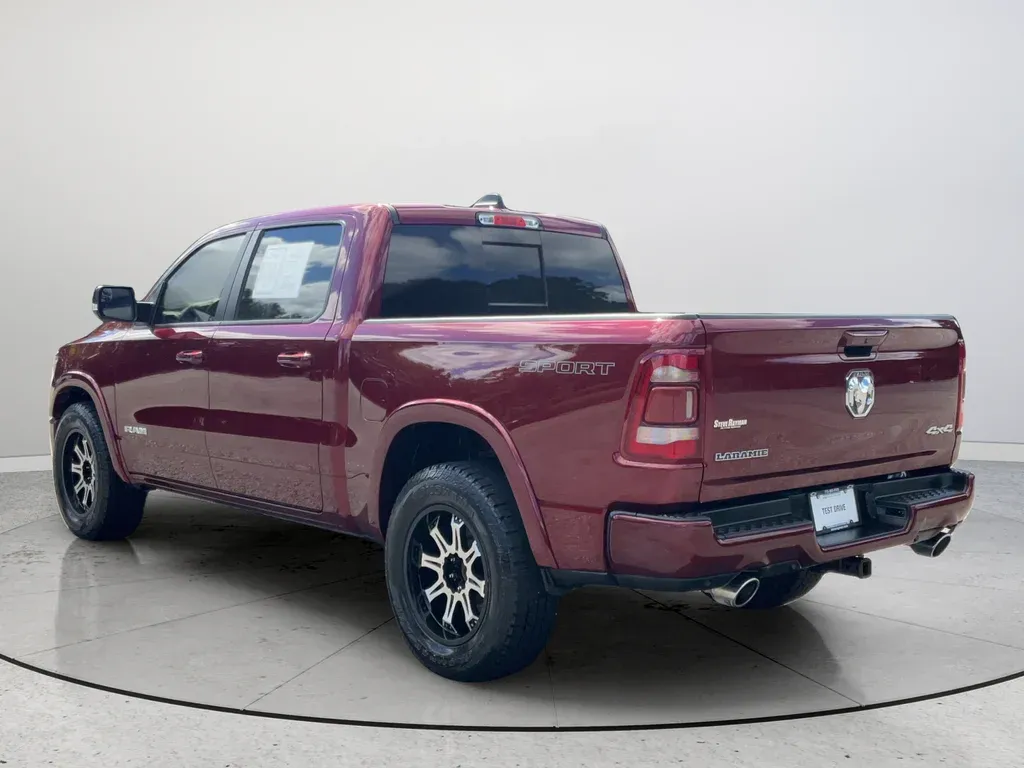 2022 Ram 1500 Laramie thumbnail 9