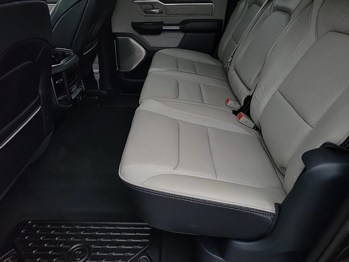 2022 Ram 1500 Limited thumbnail 15