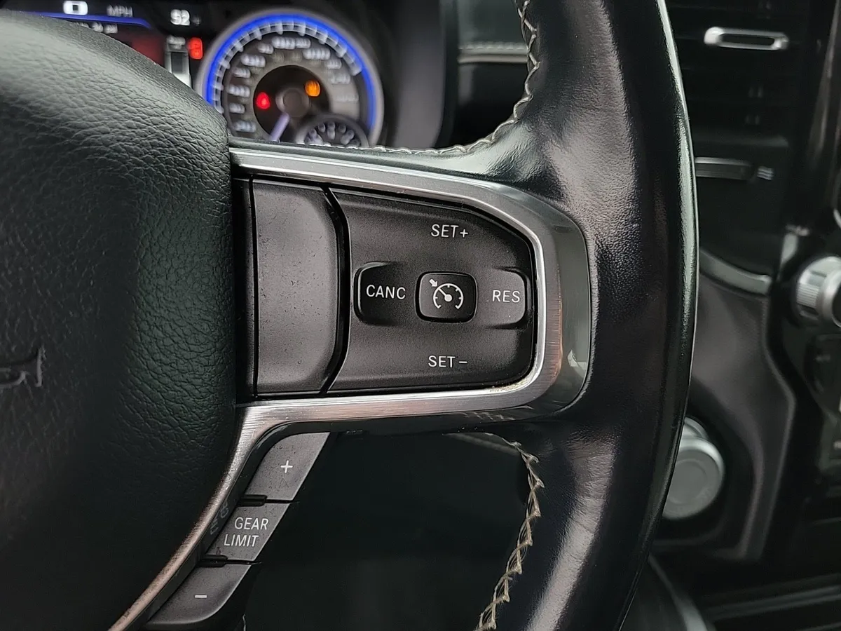 2022 Ram 1500 Limited thumbnail 21