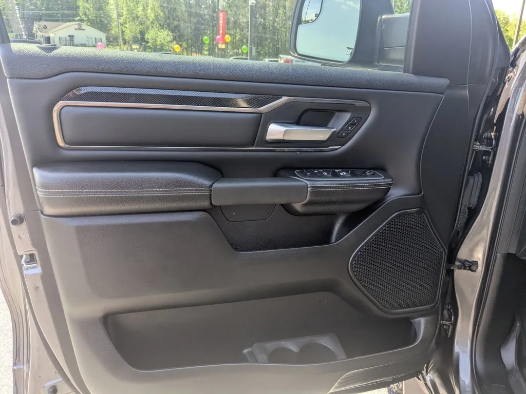 2022 Ram 1500 Rebel thumbnail 11