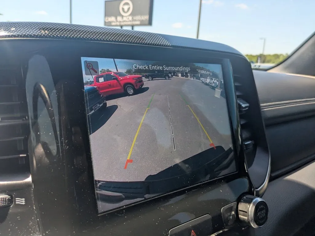 2022 Ram 1500 Rebel thumbnail 17