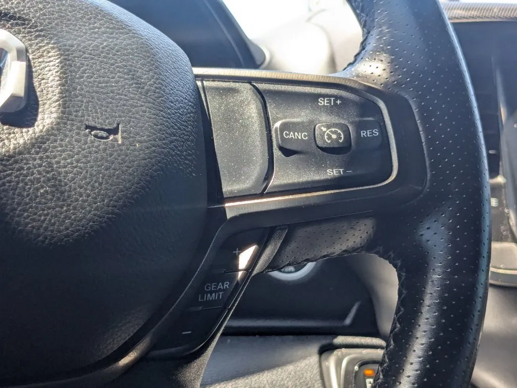 2022 Ram 1500 Rebel thumbnail 23