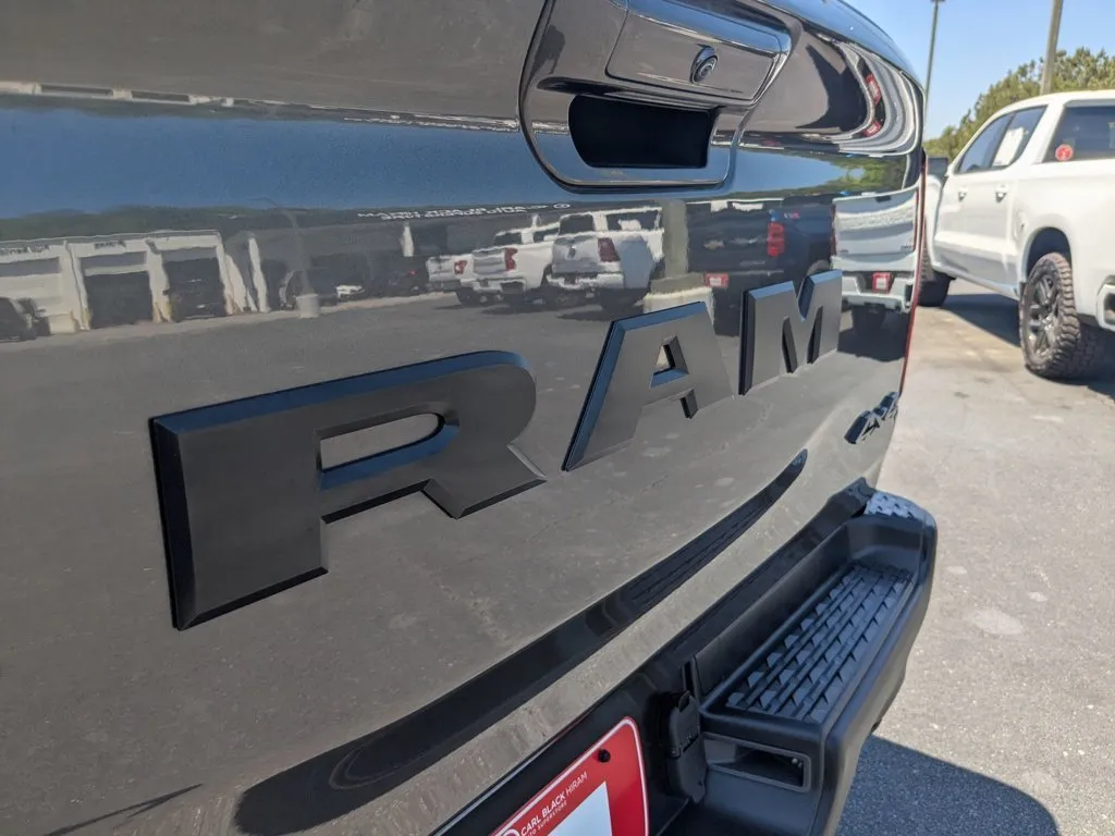2022 Ram 1500 Rebel thumbnail 28