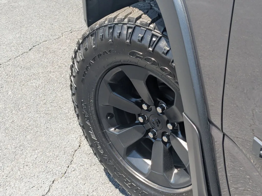 2022 Ram 1500 Rebel thumbnail 9