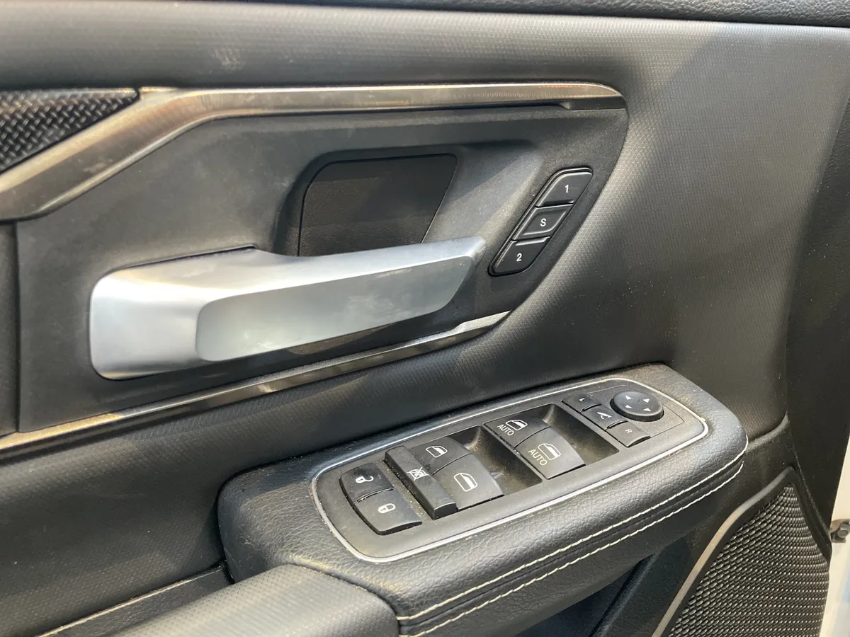 2022 Ram 1500 Rebel thumbnail 14