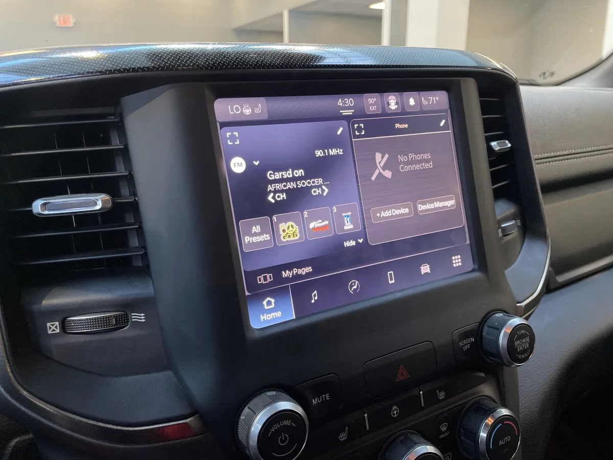 2022 Ram 1500 Rebel thumbnail 22