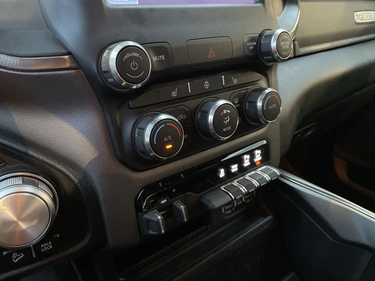 2022 Ram 1500 Rebel thumbnail 26