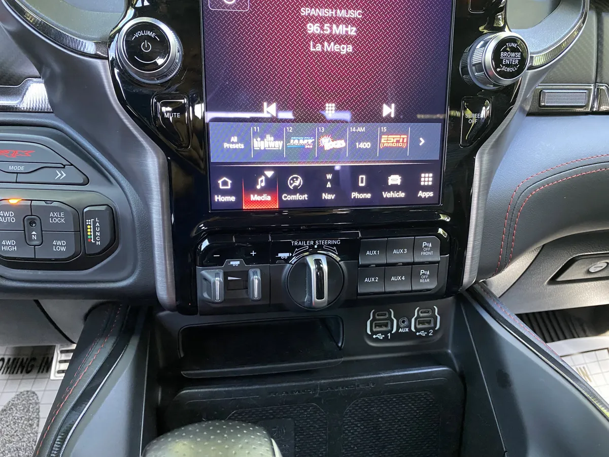 2022 Ram 1500 TRX thumbnail 28