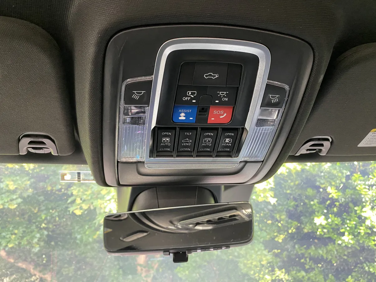2022 Ram 1500 TRX thumbnail 31