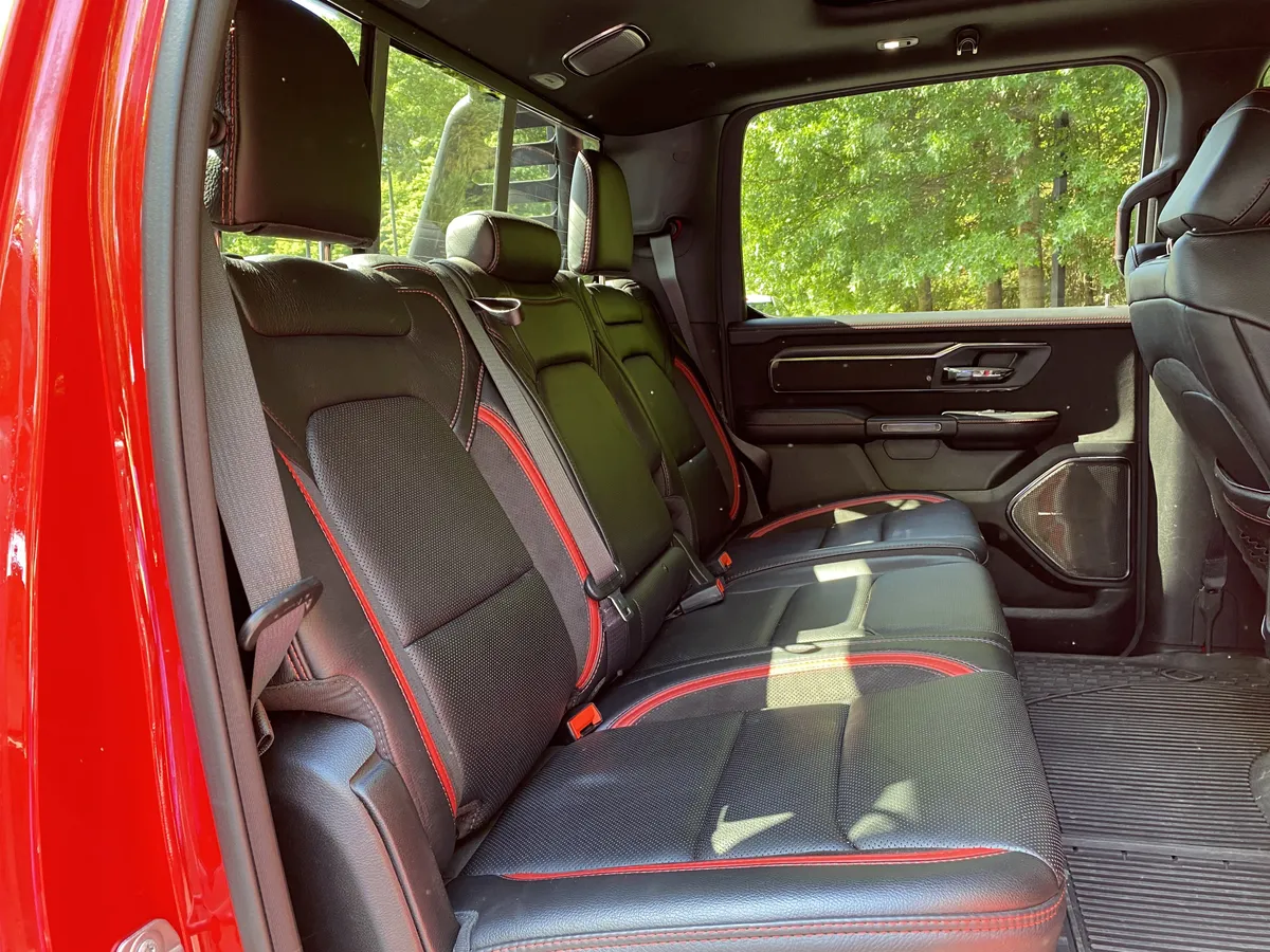 2022 Ram 1500 TRX thumbnail 37