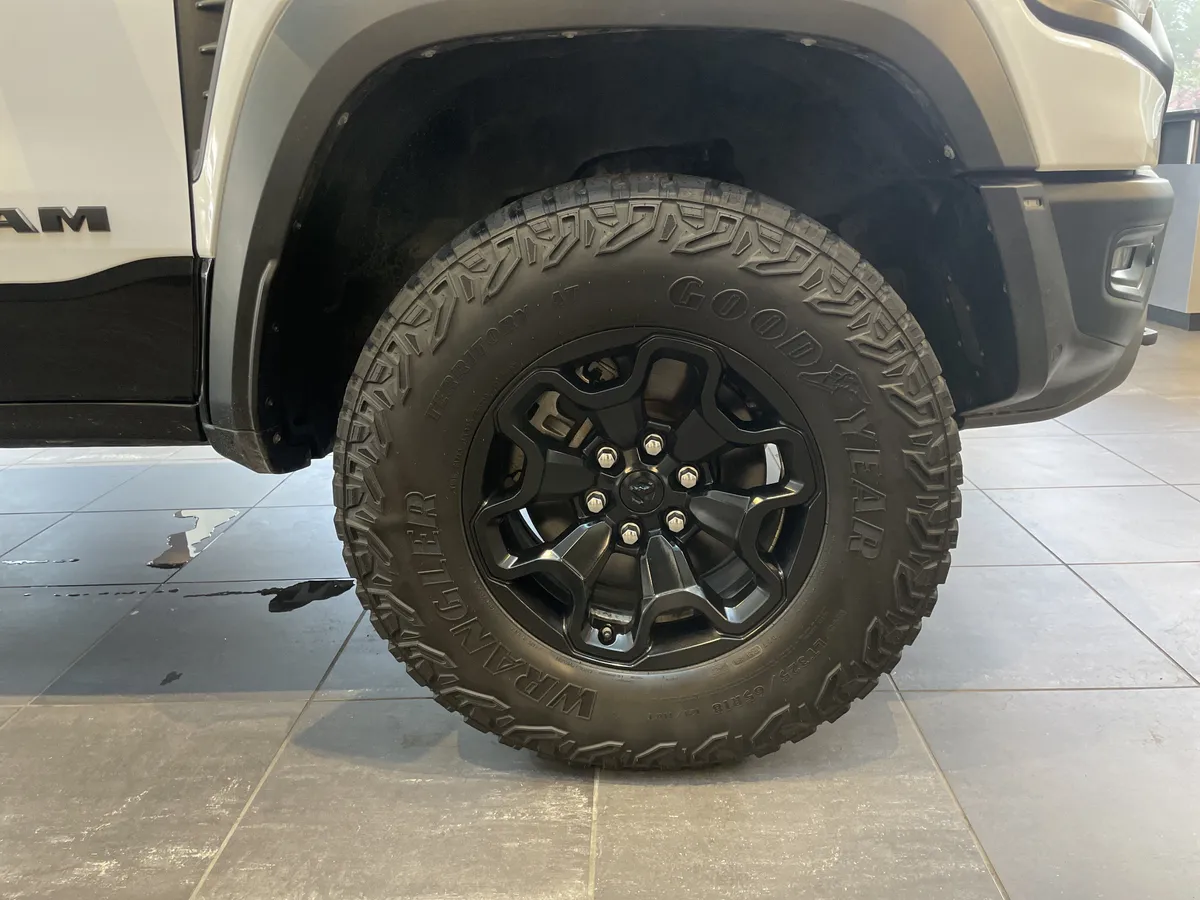 2022 Ram 1500 TRX thumbnail 11