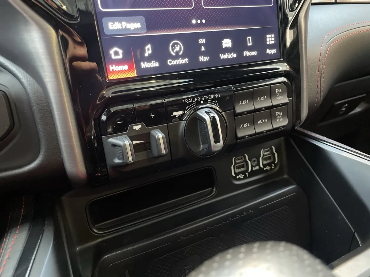 2022 Ram 1500 TRX thumbnail 28