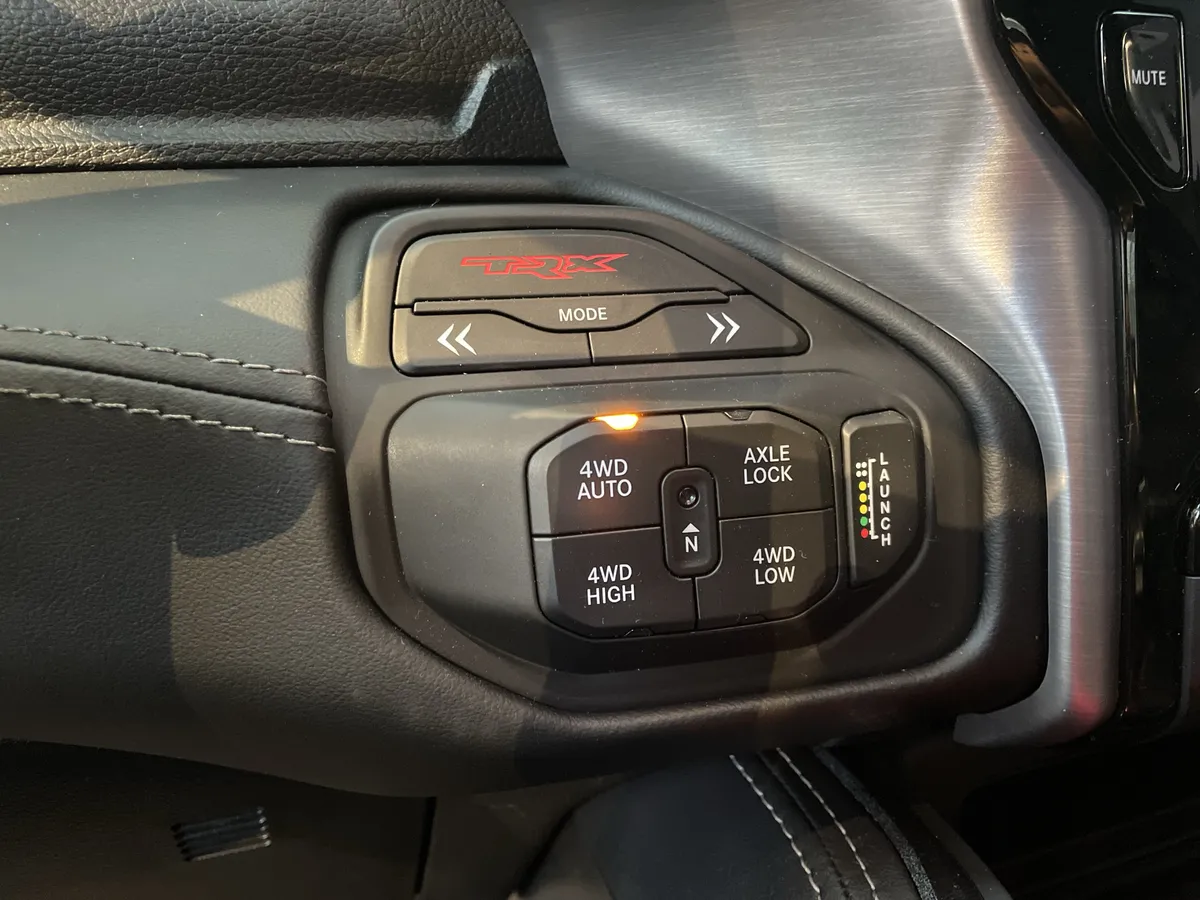 2022 Ram 1500 TRX thumbnail 29