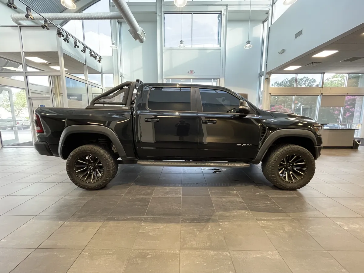 2022 Ram 1500 TRX thumbnail 32