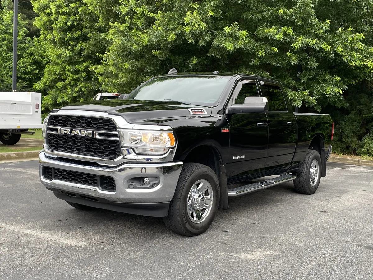 2022 Ram 2500 Tradesman thumbnail 4