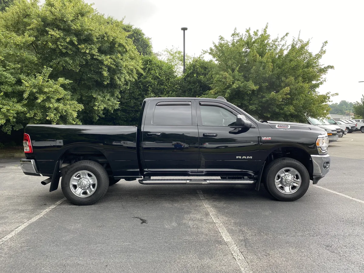 2022 Ram 2500 Tradesman thumbnail 9