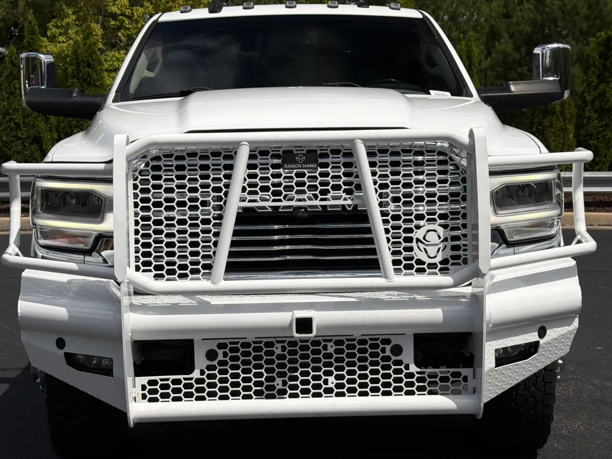 2022 Ram 3500 Laramie thumbnail 18