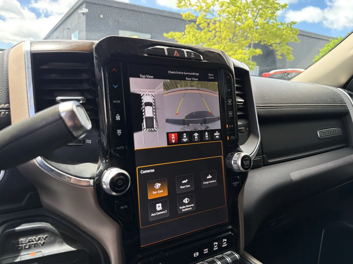 2022 Ram 3500 Laramie thumbnail 35
