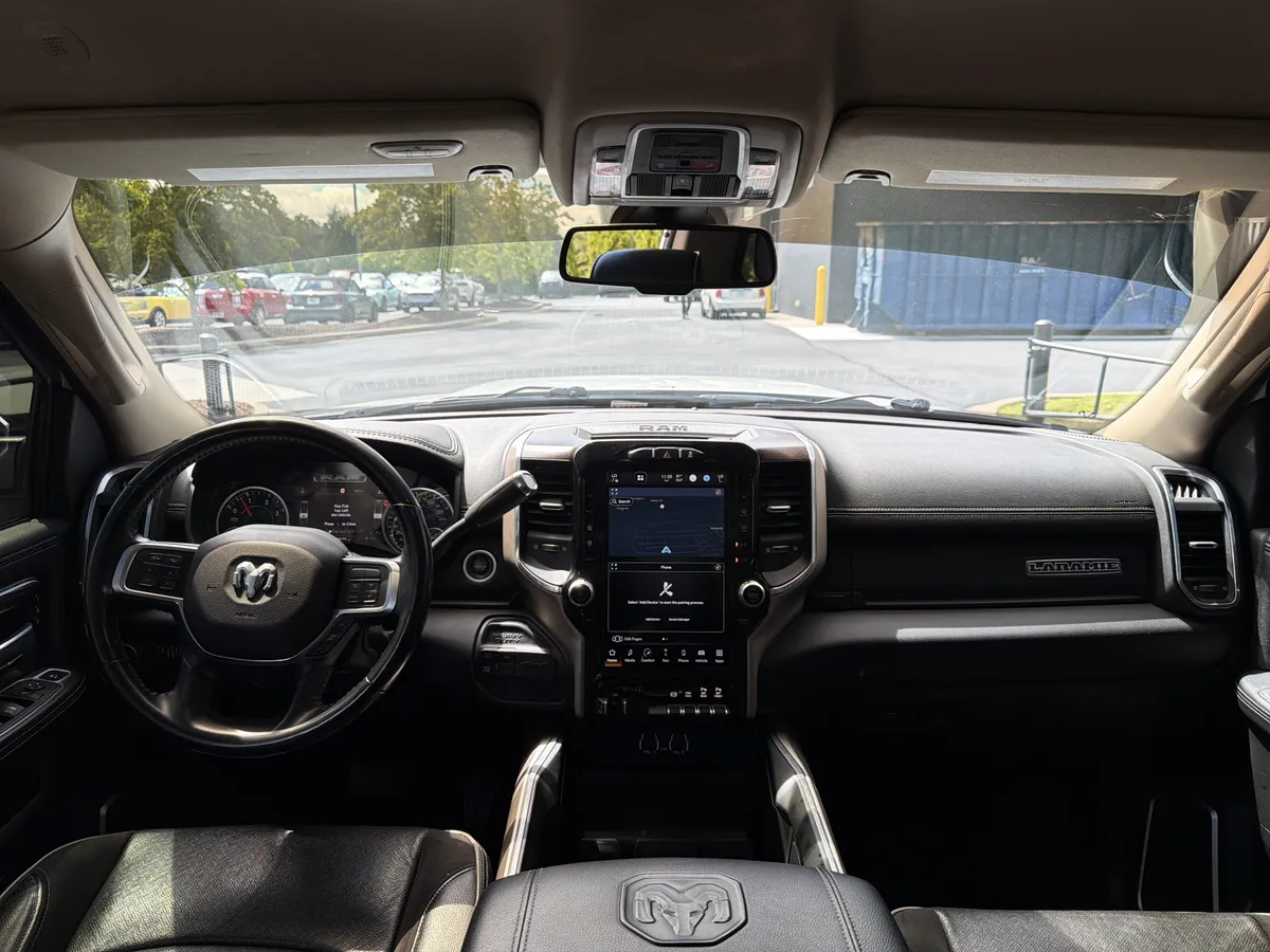 2022 Ram 3500 Laramie thumbnail 41