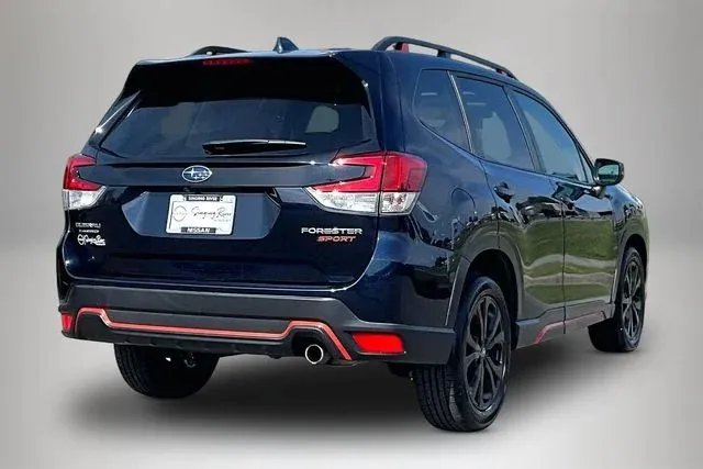 2022 Subaru Forester Sport thumbnail 5