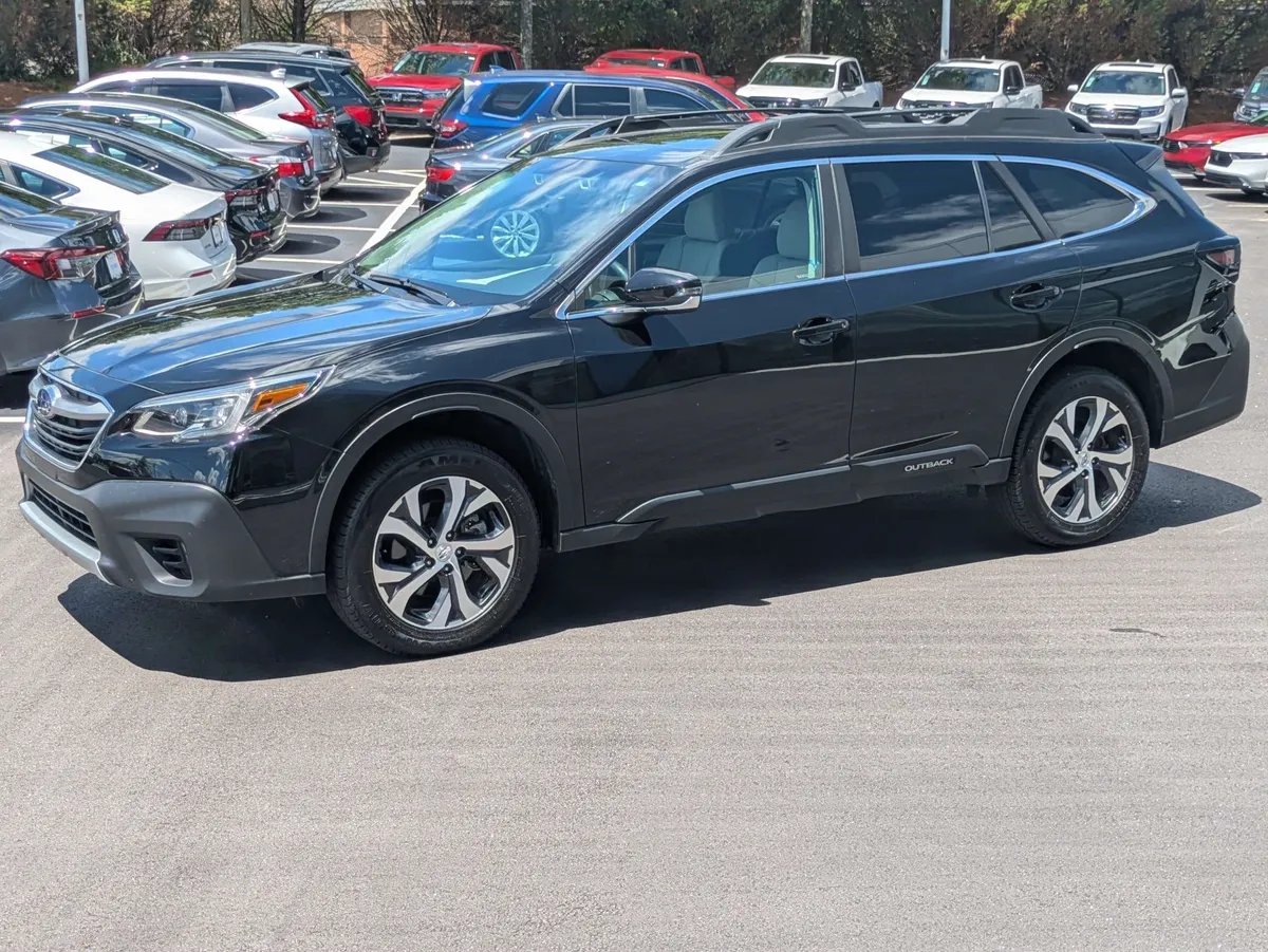 2022 Subaru Outback Limited thumbnail 10