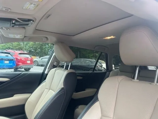 2022 Subaru Outback Limited thumbnail 14