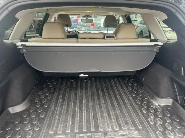 2022 Subaru Outback Limited thumbnail 17