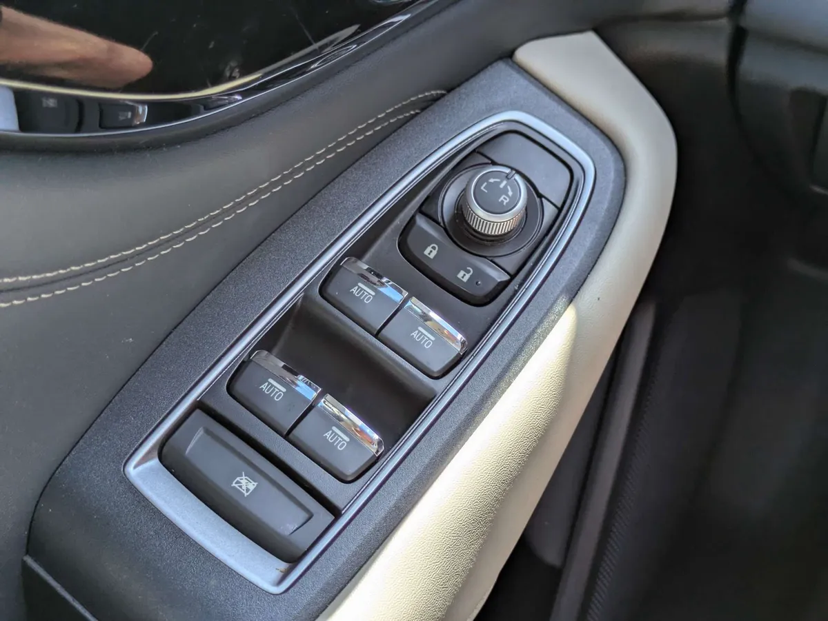 2022 Subaru Outback Limited thumbnail 32