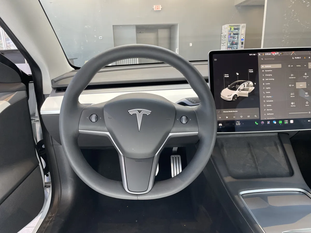 2022 Tesla Model 3 Performance thumbnail 17