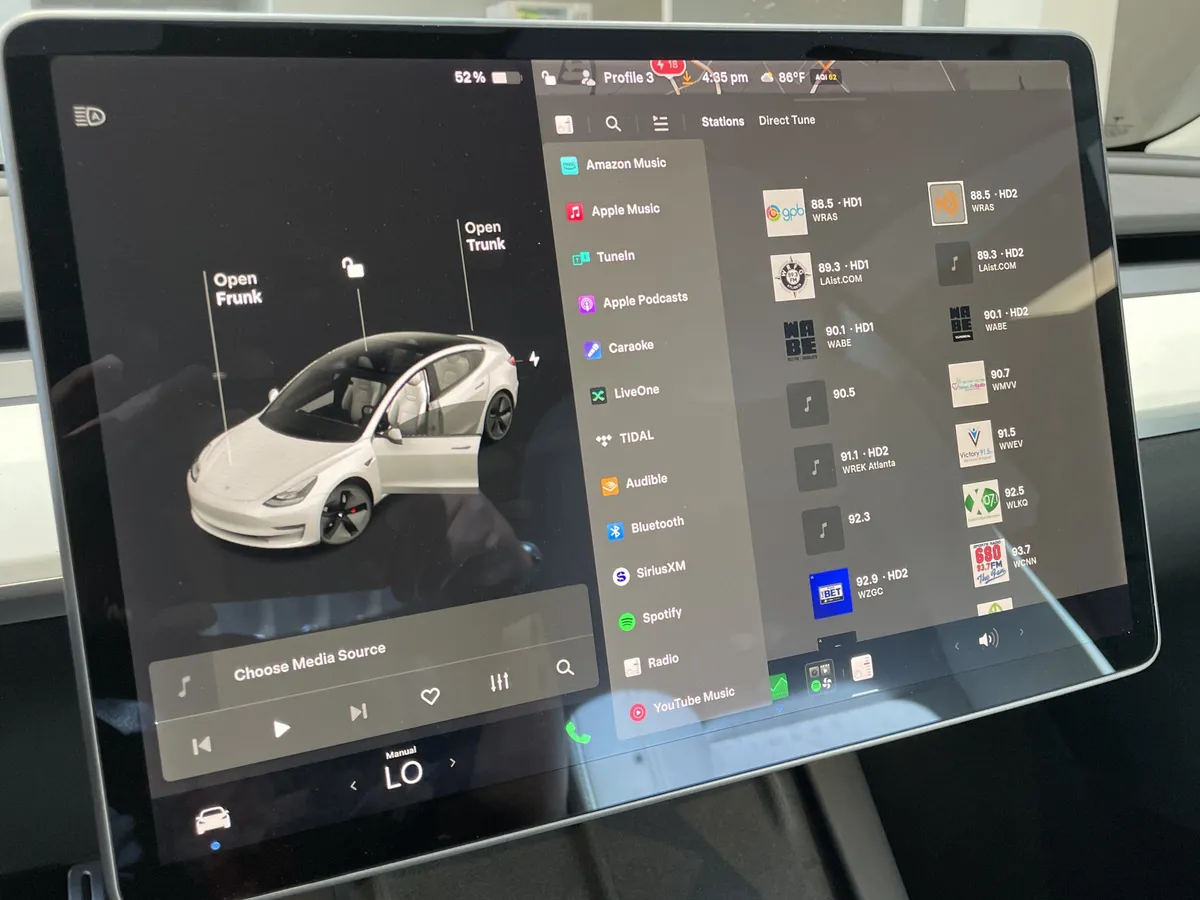 2022 Tesla Model 3 Performance thumbnail 23