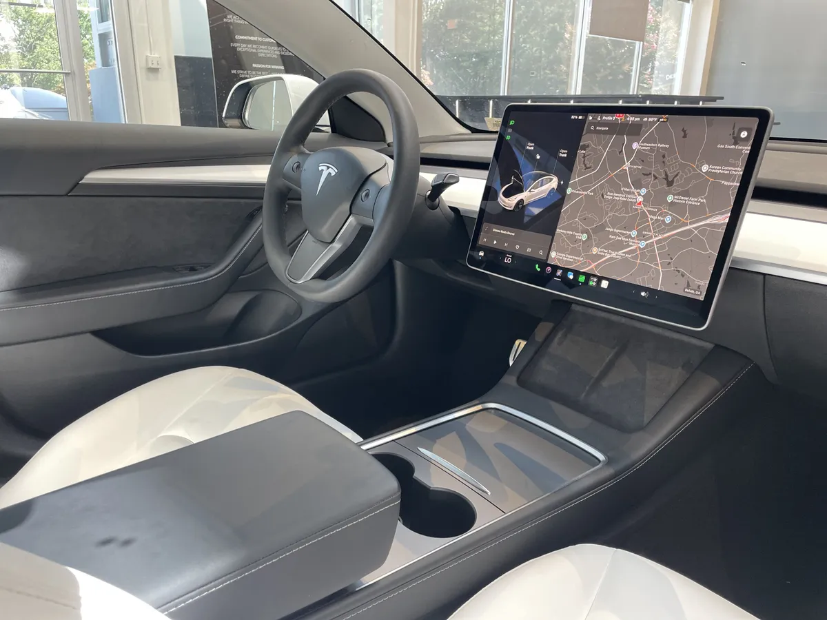 2022 Tesla Model 3 Performance thumbnail 30