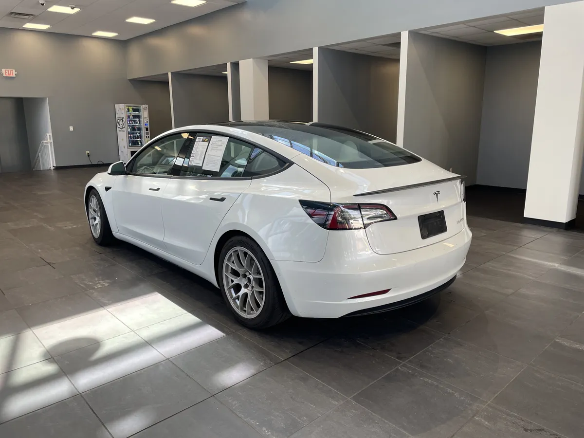 2022 Tesla Model 3 Performance thumbnail 7