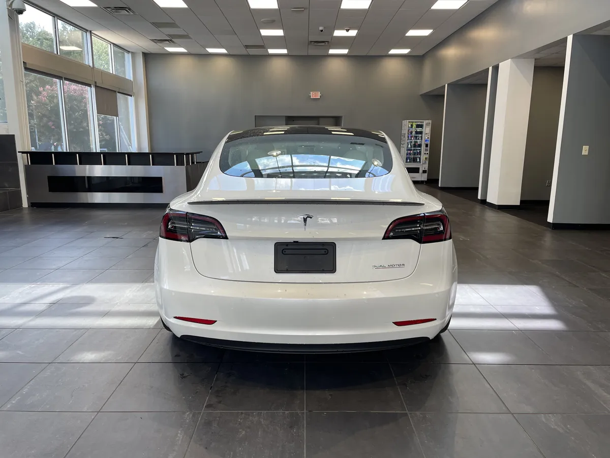 2022 Tesla Model 3 Performance thumbnail 8