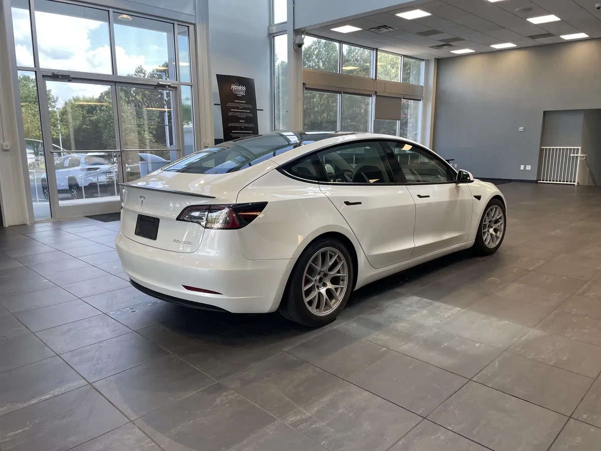 2022 Tesla Model 3 Performance thumbnail 9