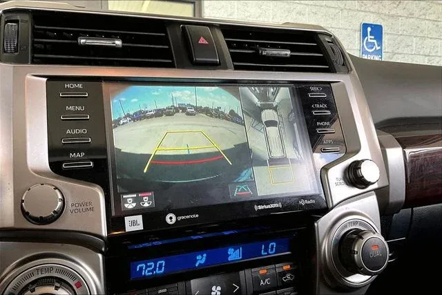 2022 Toyota 4Runner Limited thumbnail 13