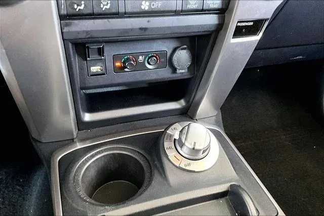 2022 Toyota 4Runner Limited thumbnail 24