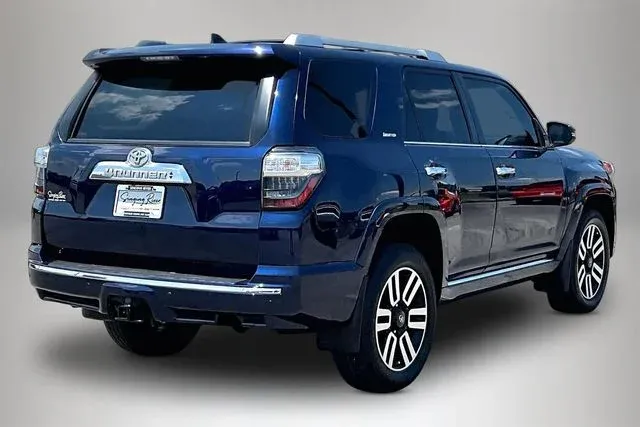 2022 Toyota 4Runner Limited thumbnail 5