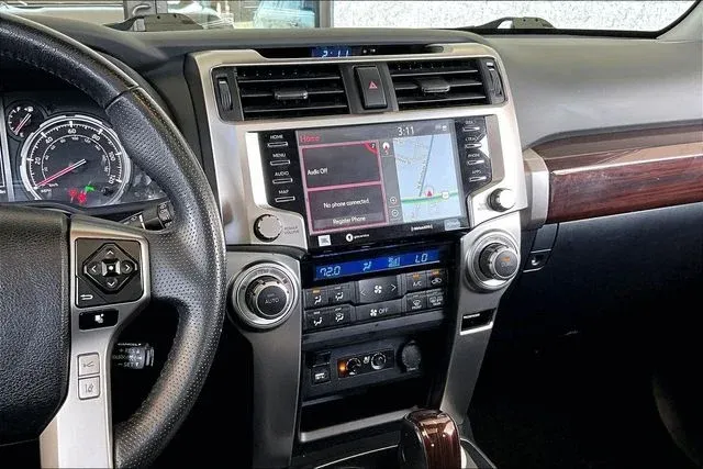 2022 Toyota 4Runner Limited thumbnail 9