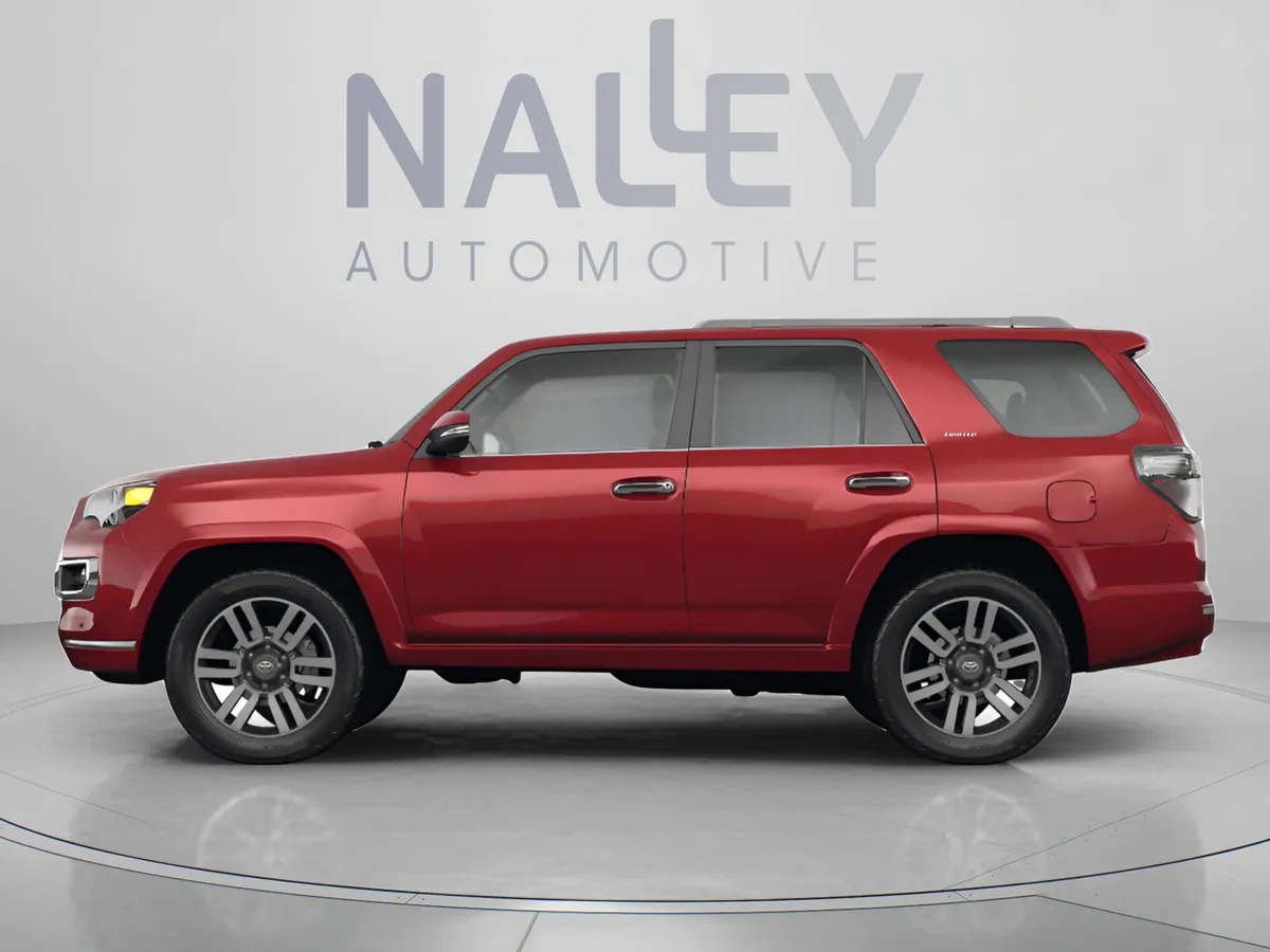 2022 Toyota 4Runner Limited thumbnail 2