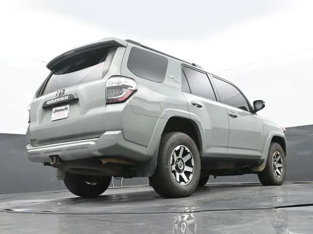 2022 Toyota 4Runner TRD Off-Road Premium thumbnail 11
