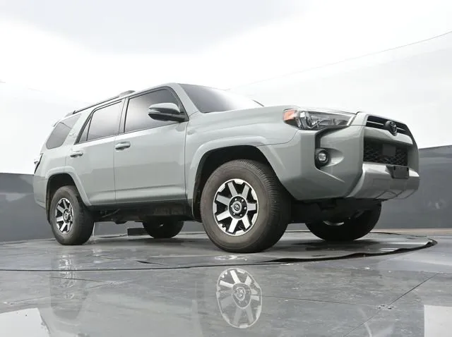 2022 Toyota 4Runner TRD Off-Road Premium thumbnail 9