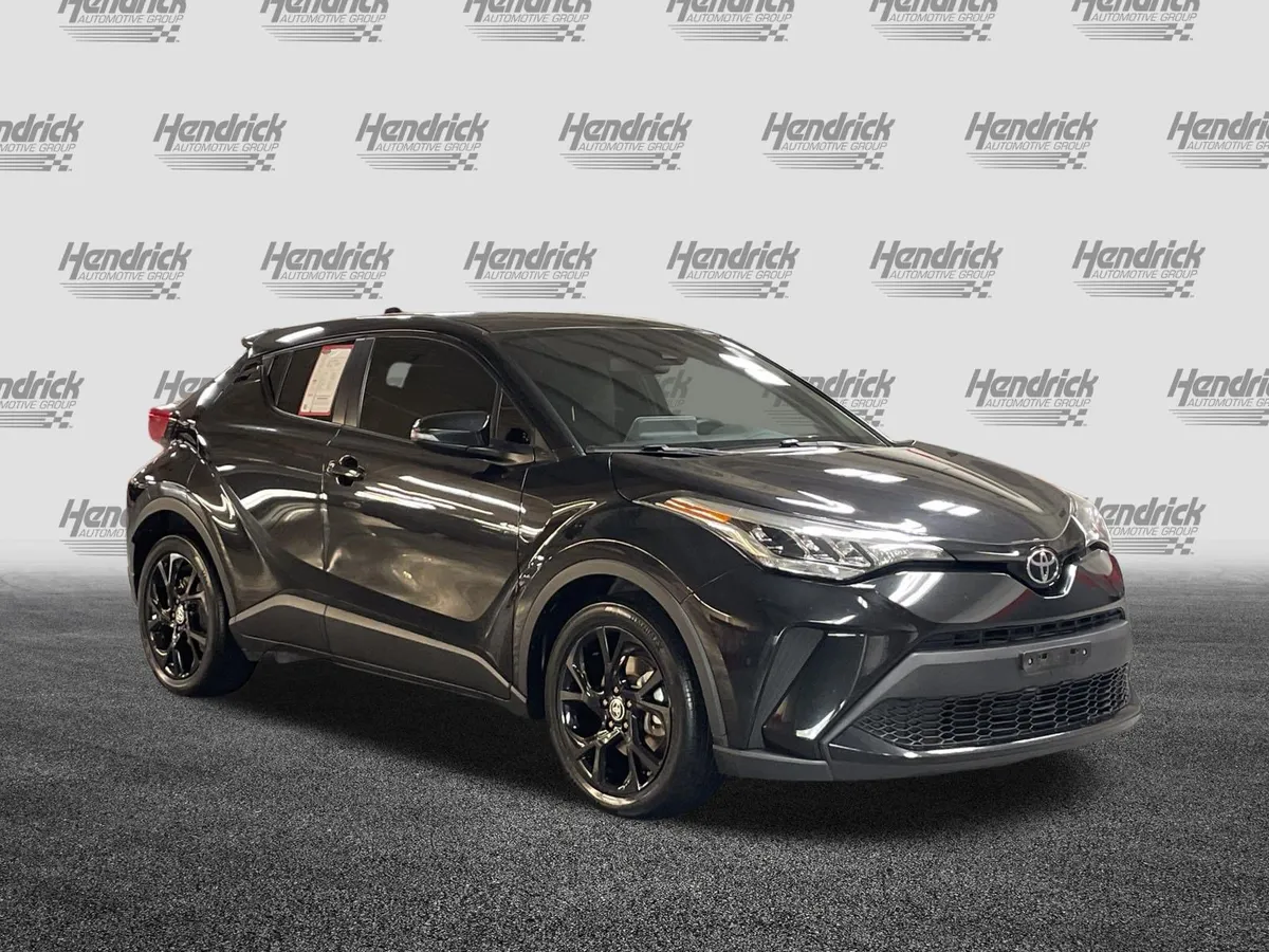 2022 Toyota C-HR Nightshade thumbnail 2