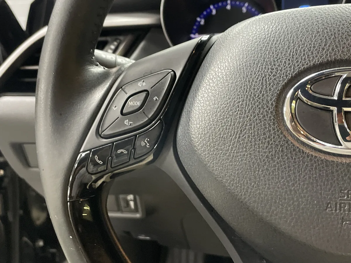 2022 Toyota C-HR Nightshade thumbnail 21