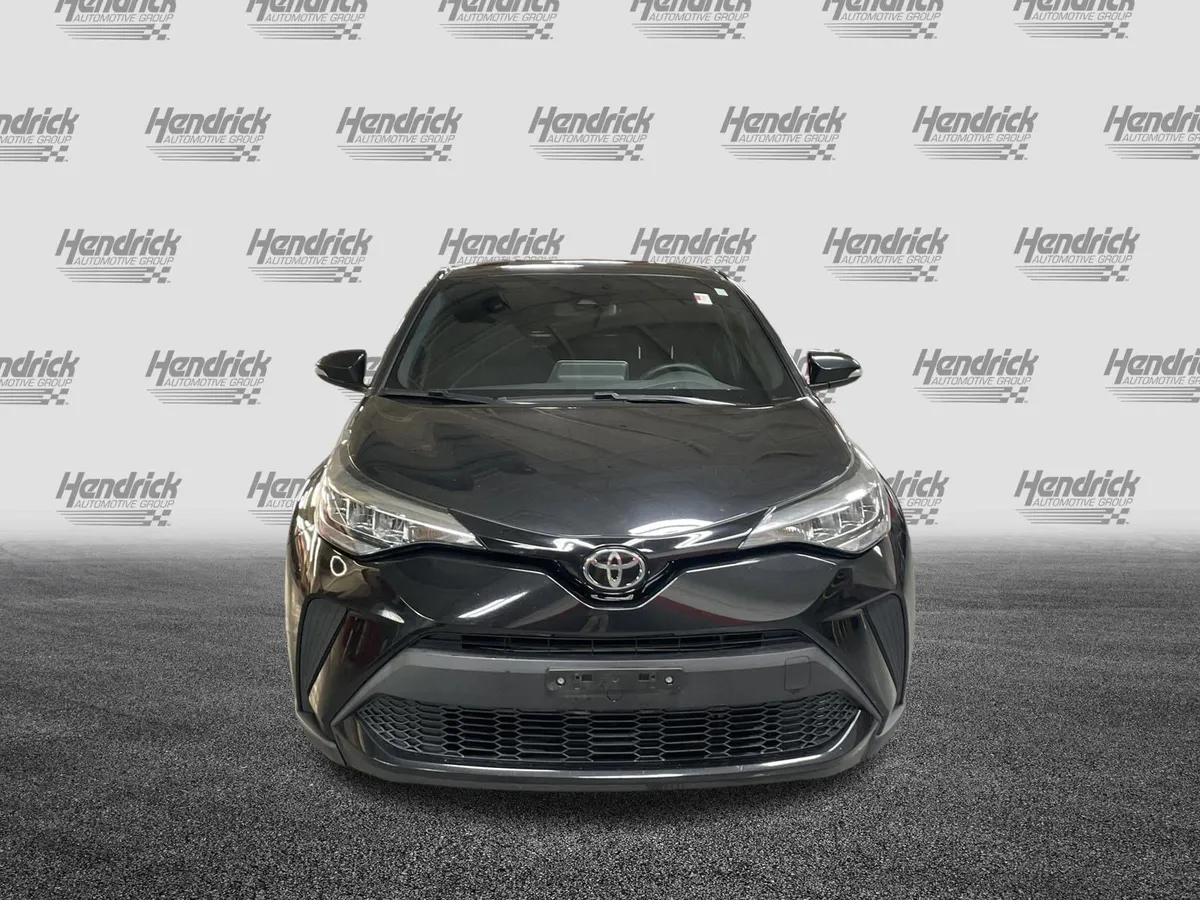 2022 Toyota C-HR Nightshade thumbnail 7