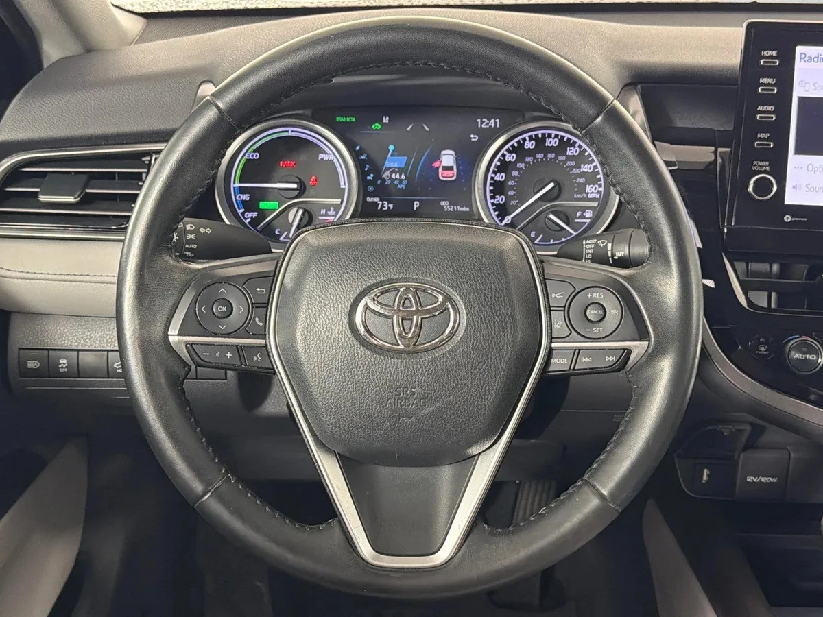 2022 Toyota Camry Hybrid XLE thumbnail 23