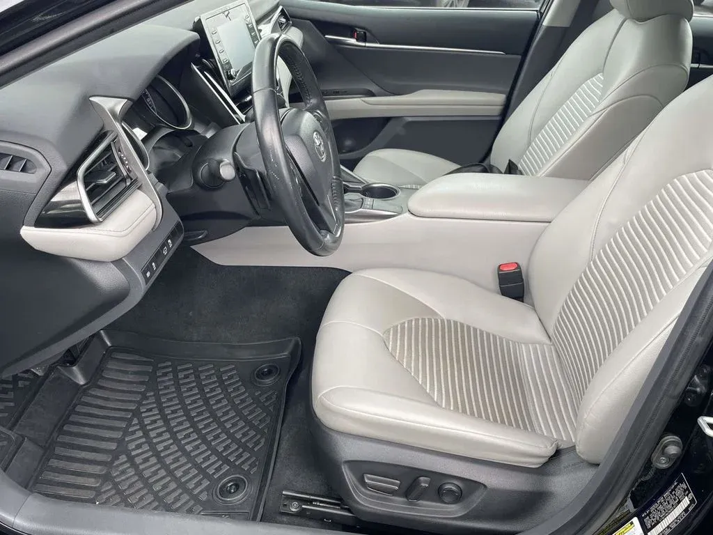2022 Toyota Camry SE thumbnail 12