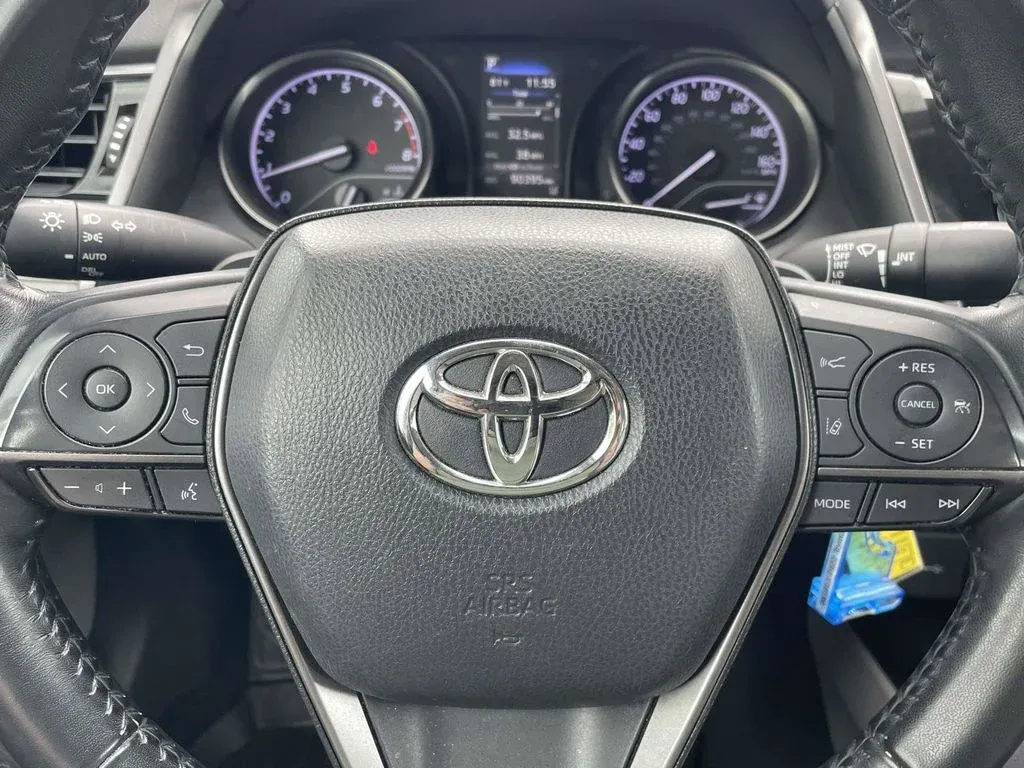 2022 Toyota Camry SE thumbnail 24